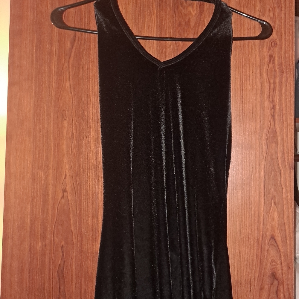 Long dress with slits